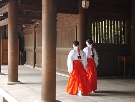 お寺と神社はどう違うの？